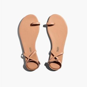 New w/o tags Tkees Sandals